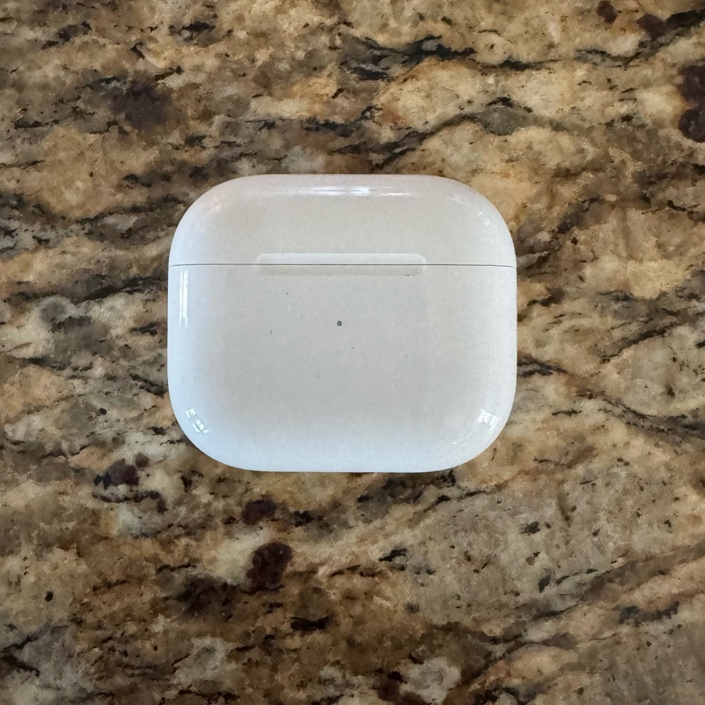 Gen 3 AirPods with Charging Case and silicone cover/case. (2 pairs total each)